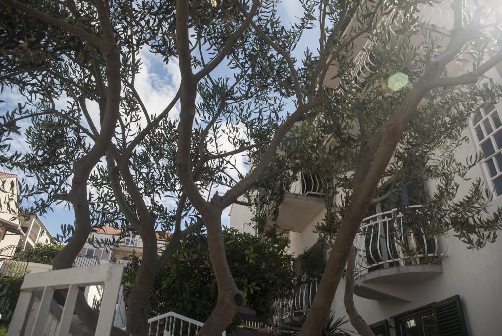 Apartments Vongula Trogir Exterior foto